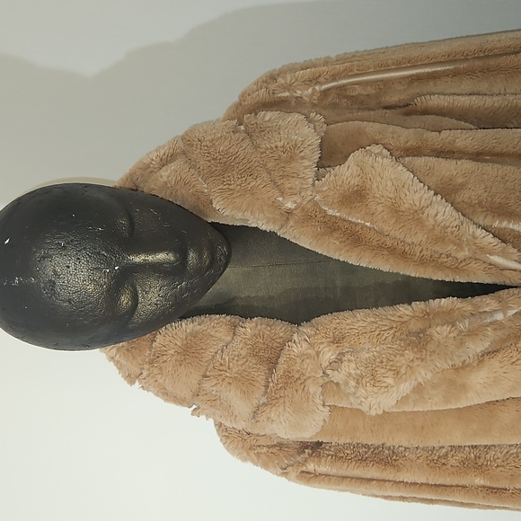 MINKPINK Cozy Teddy Faux Fur Jacket - Toffee Brown Size S - Picture 4 of 11